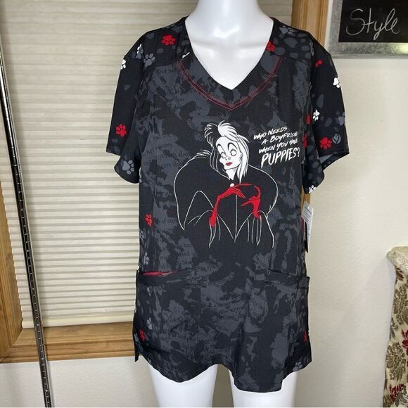 Heart Soul Disney Villains Who Needs You Print Scrub Top - Picture 2 of 15